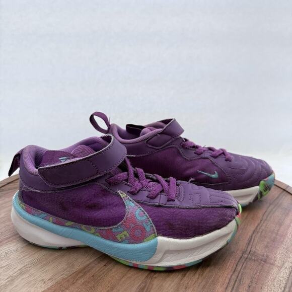 Nike Zoom Freak 4 PS Small Kids Size 12C Giannis Basketball DZ4485-500 - Picture 1 of 10